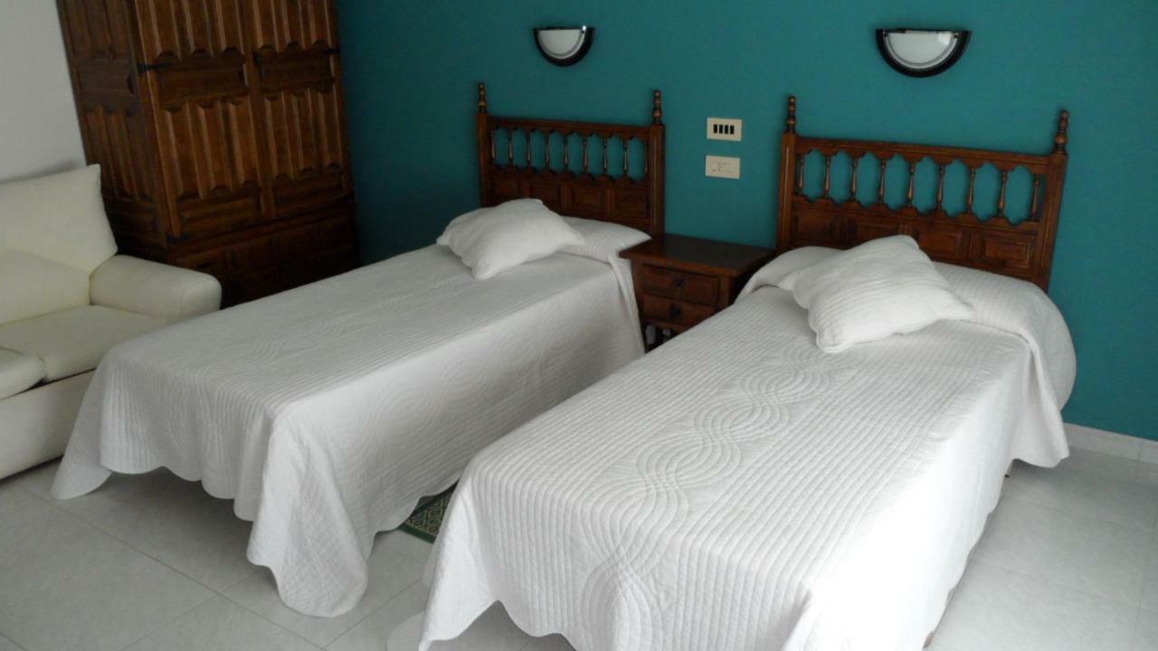 Hostal La Paz Vista Alegre Esterno foto
